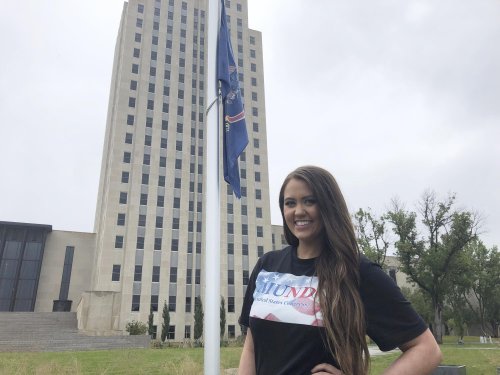 Cara Mund's House pitch rides on abortion, outsider appeal