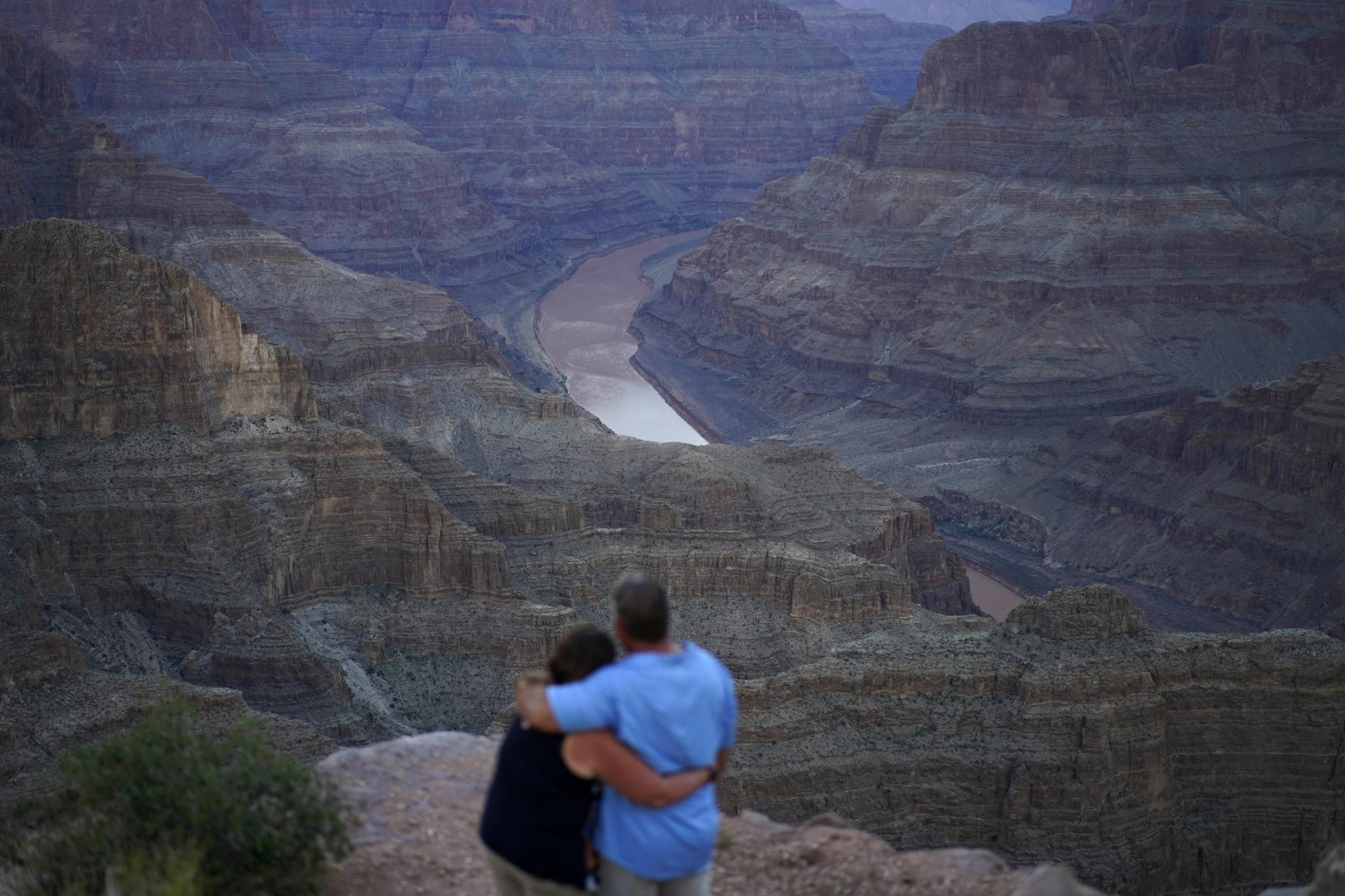 US West hit with water cuts but rebuffs call for deeper ones