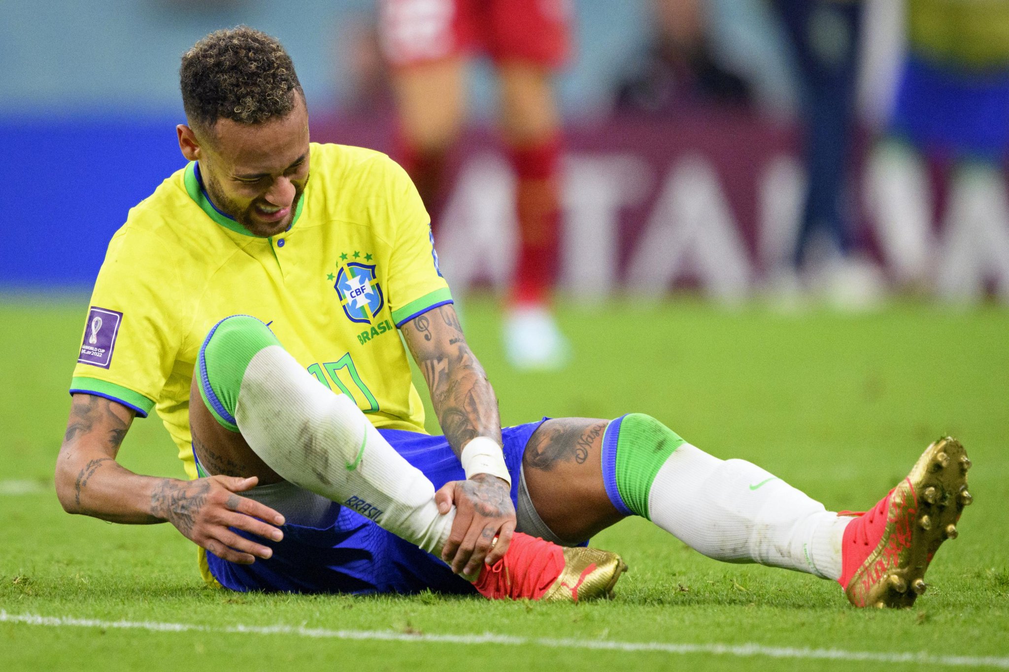 Brazil to decide on Neymar after Cameroon game at World Cup