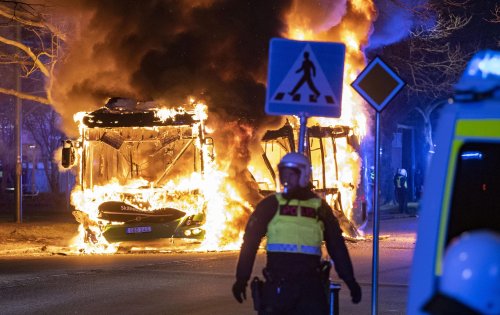 Unrest sparked by far-right demos continues in Sweden
