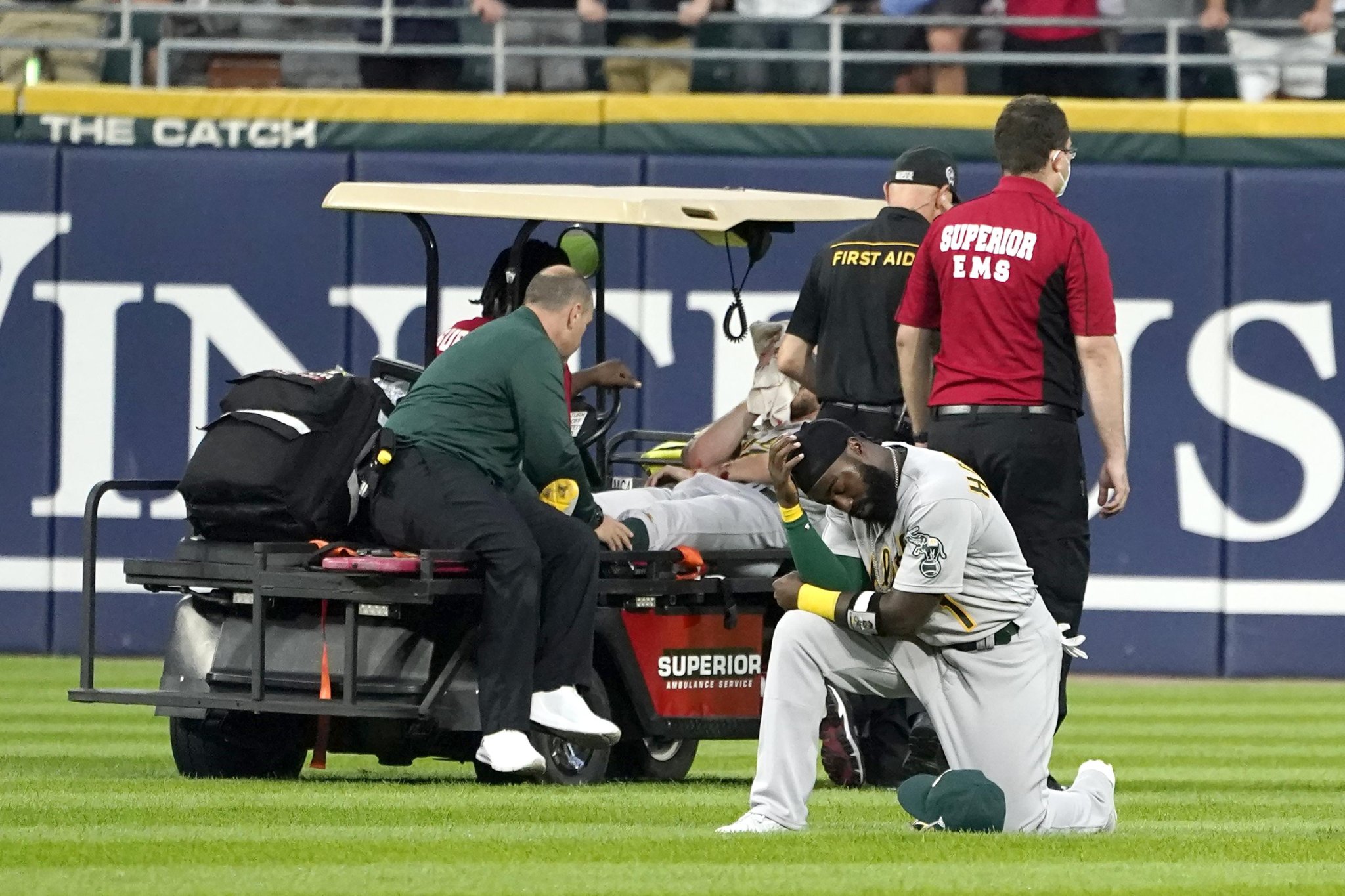 Chris Bassitt line drive, head injury: Star fractures cheekbone