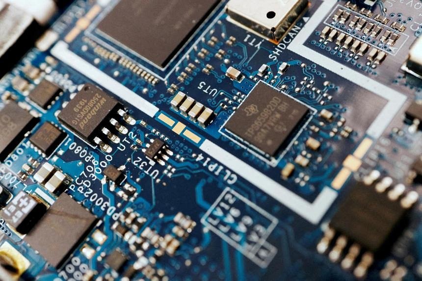 India’s semiconductor sector heats up amid US support image banner