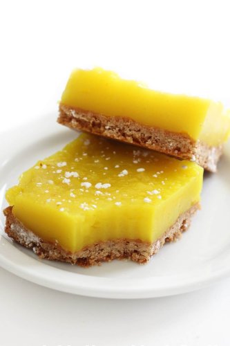 Vegan Lemon Bars (Gluten-Free, Eggless)