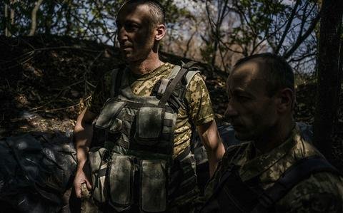 On the Kherson front lines, little sign of a Ukrainian offensive