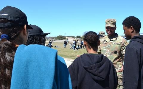 Army attracts older recruits as it moves beyond enlistment slump