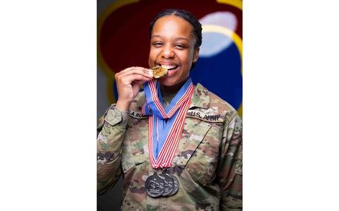 Mother’s pride: Daegu sergeant brings home the metal from culinary contest