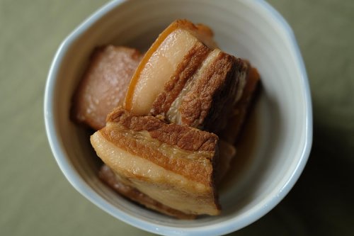 VIDEO: Delicious recipe for Okinawa's braised pork belly