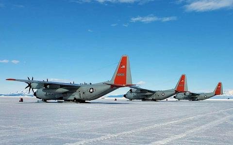 US military is delivering people, cargo to Antarctica as scientific research season begins