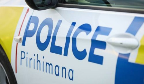 Police officer charged with assaulting two people after fleeing driver incident