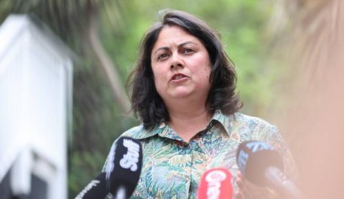 Health Minister Ayesha Verrall clamps down on youth vaping