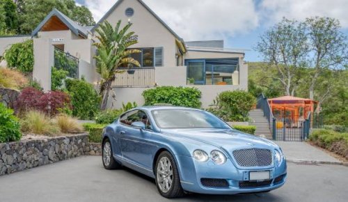 Jetsetter's Kiwi bolthole unsold for 10 years, so now he's throwing in his Bentley