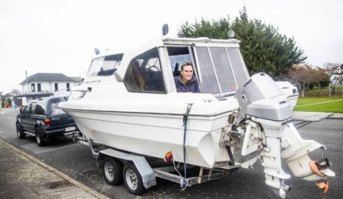 Man's home is his boat on the streets of Invercargill