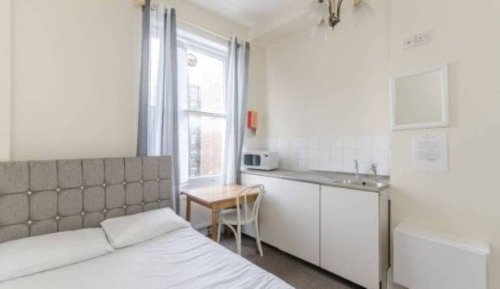 Tiny London flat is NZ$591 a month cheaper than NZ median rent