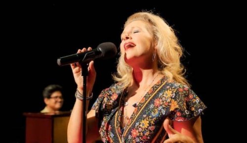Ali Harper brings classic Carole King album to stage in soaring performance
