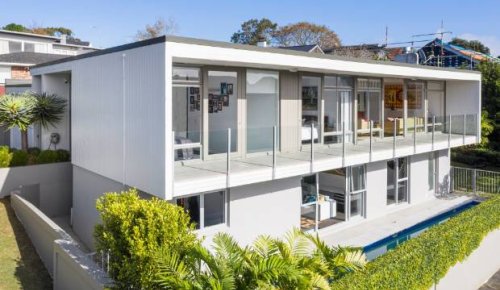 Vladimir Cacala '60s Modernist house in Remuera sells quickly at auction