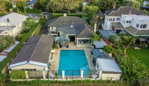 $495k Auckland house comes with pool, spa and bar, but there's a catch