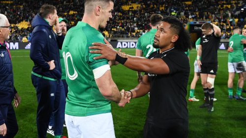 Two-test All Black re-signs with Highlanders