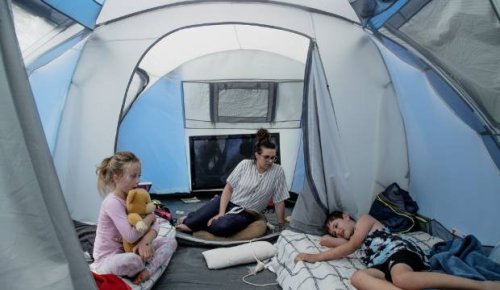 How an Auckland mother found herself living in a tent with two young kids