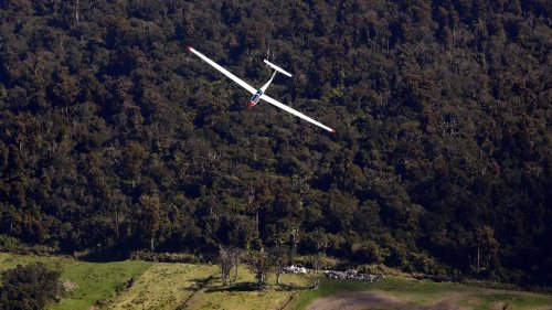 One dead after Otago glider crash