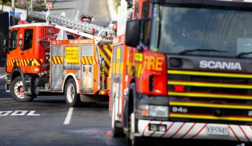 Firefighters battle large scrub fire in Mt Maunganui for eight hours
