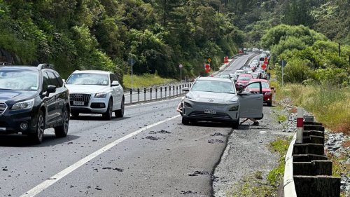 Tarseal coming unstuck on SH1, bumper to bumper at Bombay as Auckland gears up for gigs