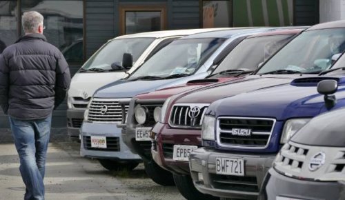 The question everyone taking a loan from a car dealer should ask