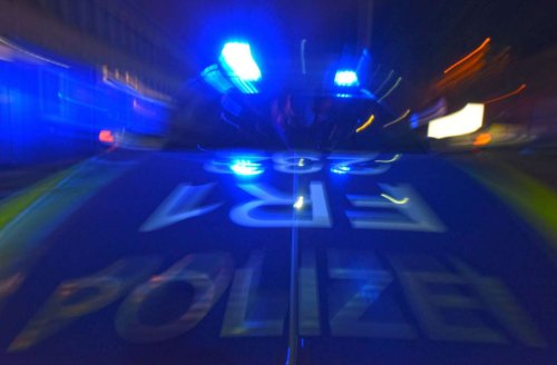 Vandalismus in Bad-Cannstatt: Unbekannte zerkratzen Porsche – Zeugen gesucht