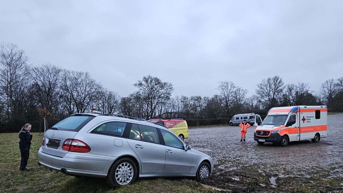 Tödlicher Unfall in Stuttgart: Mann vom eigenen Auto überrollt