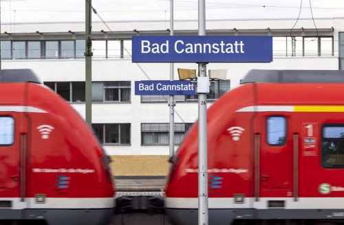 S-Bahn in Stuttgart: Mann filmt Frauen und nimmt Dekolletés ins Visier