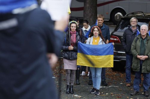 Pulse of Europe Stuttgart: Russische Flüchtende machen geflohenen Ukrainerinnen Angst