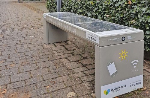 Solarbänke in Stuttgart: Hier wird gern gratis Strom gezapft