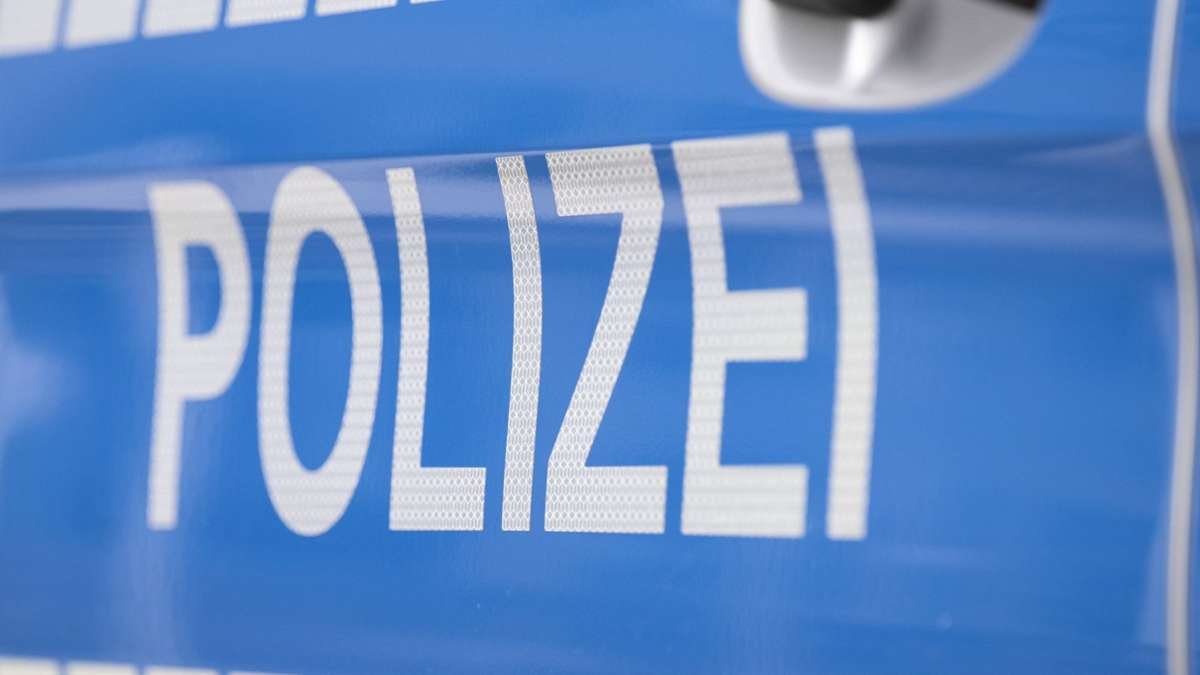 Stuttgart-Mitte: Bestohlen und geschlagen – Polizei sucht Zeugen