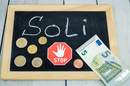 Ab welchem Einkommen der Solidaritätszuschlag anfällt: Wer zahlt 2025 noch Soli?