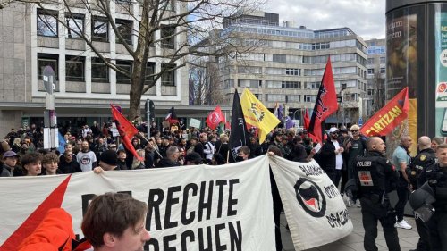 Demos in Stuttgart: Livestream: Rechte und linke Gruppen demonstrieren