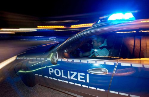 Polizei zieht Raser aus dem Verkehr: Durch Stuttgarter City gerast und über Rot gefahren