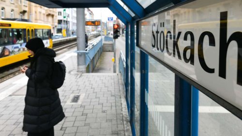 Sexuelle Belästigung in Stuttgart-Ost: Unbekannter küsst Dreijährigen an Stadtbahnhaltestelle – Zeugen gesucht