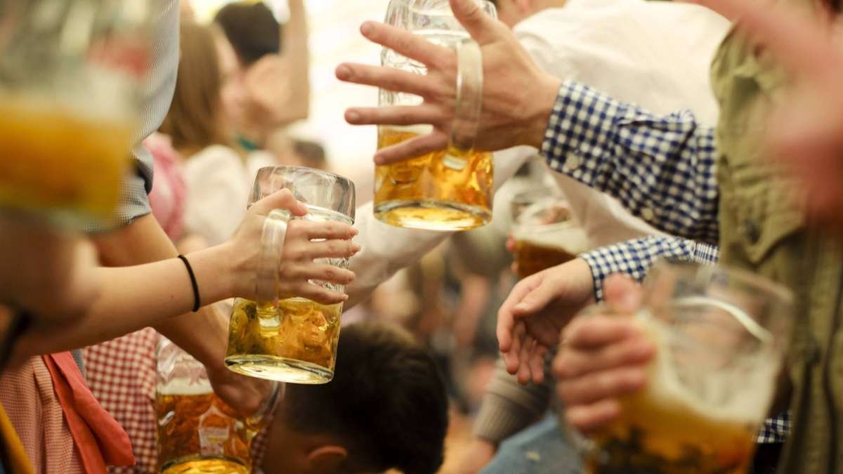 Stuttgarter Frühlingsfest: Bierpreise ziehen weiter an – So viel kostet die Maß dieses Jahr