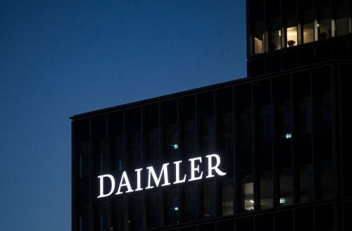 Verkaufseinbruch bei Daimler: Mercedes fällt hinter Erzrivale BMW zurück
