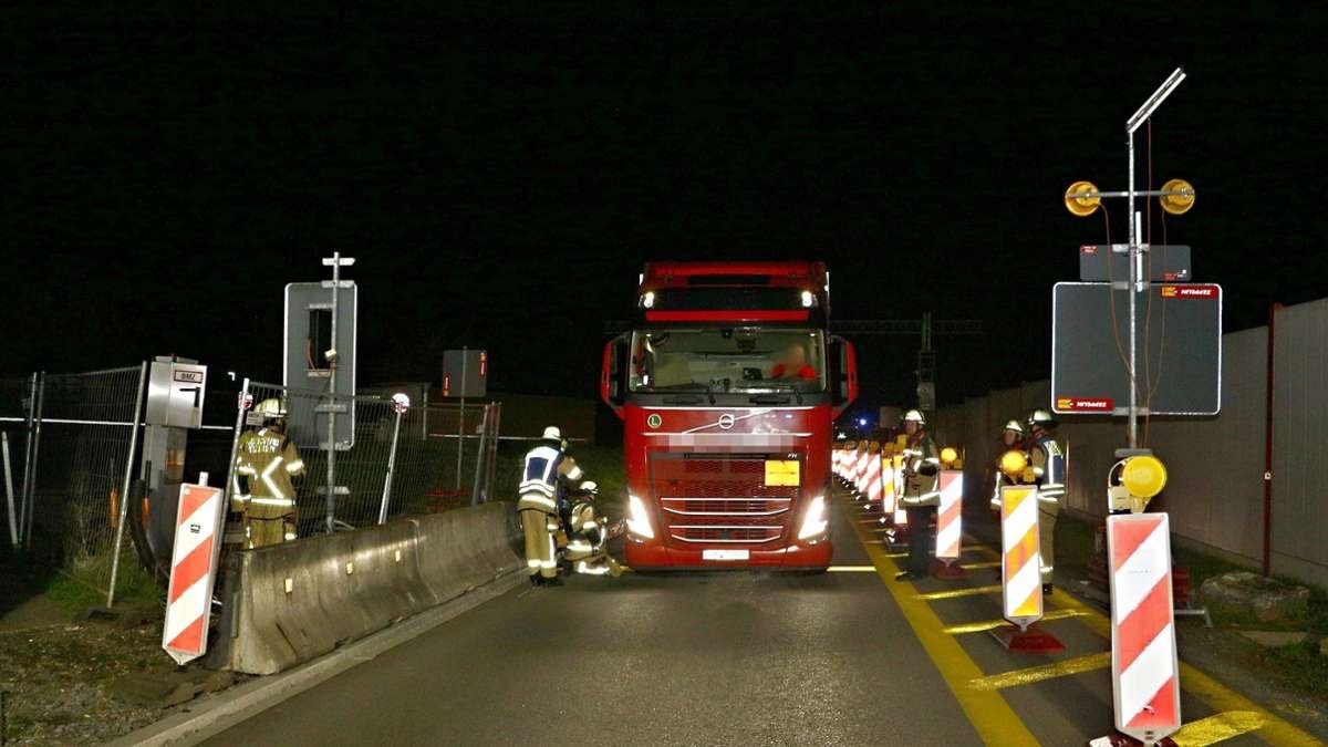 A81 beim Engelbergtunnel: ThermoScan-Anlage schlägt Alarm – Feuerwehr rückt aus
