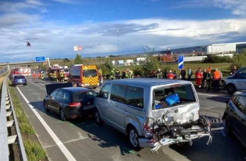24 Verletzte in Niedersachsen: Massenkarambolage auf A1 nach Starkregen