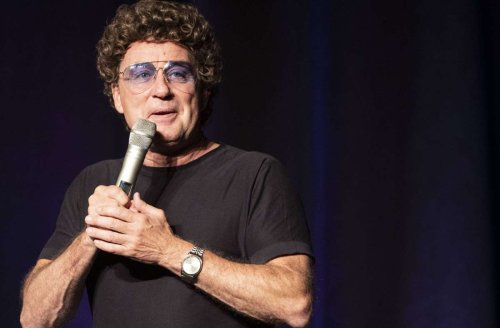Atze Schröder vor Auftritt in Stuttgart: Comedian gendert, fährt Fahrrad und ernährt sich vegan