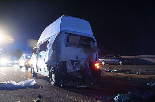 Unfall in Böblingen: Auto kracht auf A81 in Pannenfahrzeug – zwei Schwerverletzte