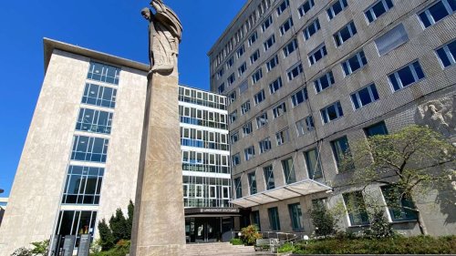Landgericht verhandelt Macheten-Attacke in Holzgerlingen: Sohn will Stimmen gehört haben