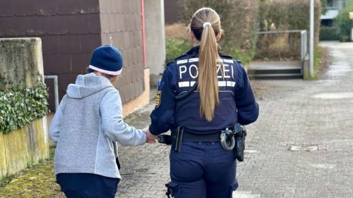 Stuttgart-Sillenbuch: Seniorin findet eigene Wohnung nicht mehr – Polizei bringt sie nach Hause