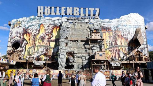 „Höllenblitz“: Erst München, nun Hamburg: Fahrgeschäft bleibt stecken