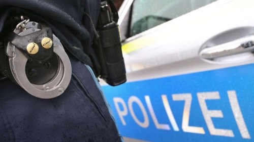 Frankfurt am Main: Queerfeindliche Jugendliche greifen 60-Jährigen an