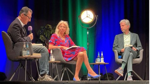 Großer Andrang bei Buchpremiere in Tübingen: Lisa Federle und Boris Palmer fordern mehr Mut für pragmatische Lösungen