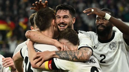 DFB-Elf zittert in verrücktem Spiel gegen Italien: Eine famose erste Hälfte reicht fürs Finalturnier