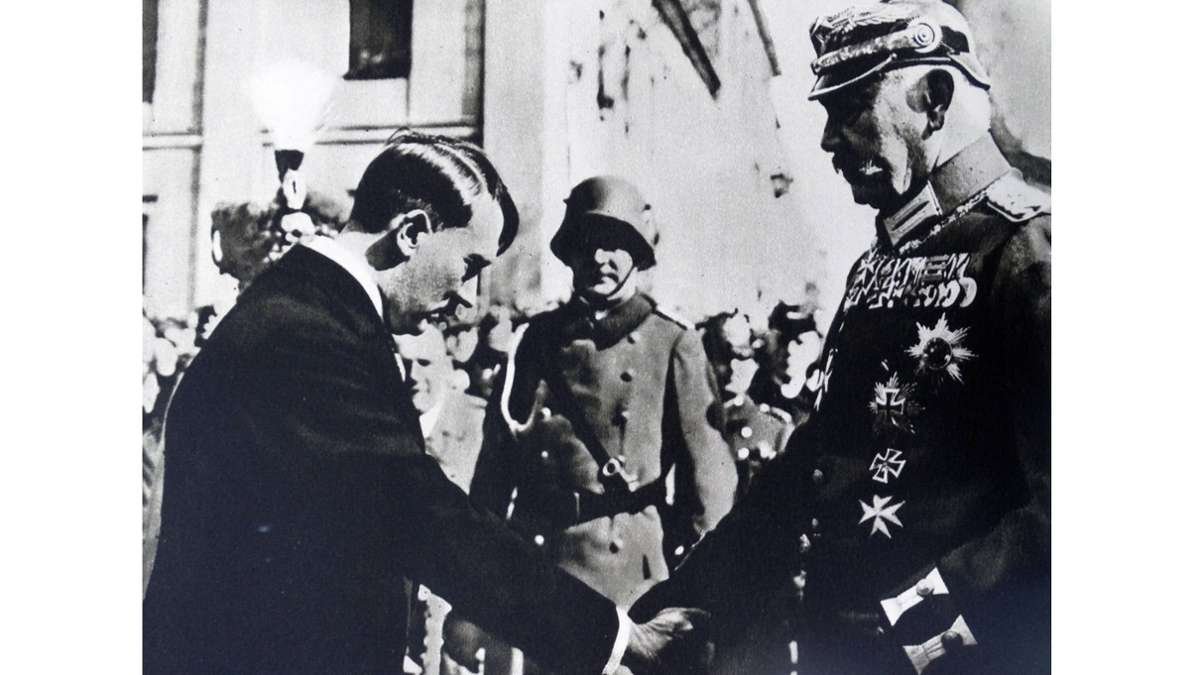 Was geschah am . . . 21. März 1933?: Der „Tag von Potsdam“: Als Hindenburg Hitler die Hand drückte