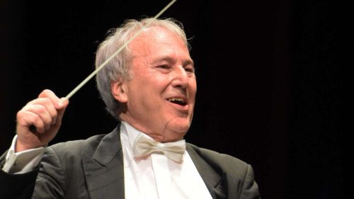 Bernius dirigiert Mozarts Requiem: Tod und Erklärung